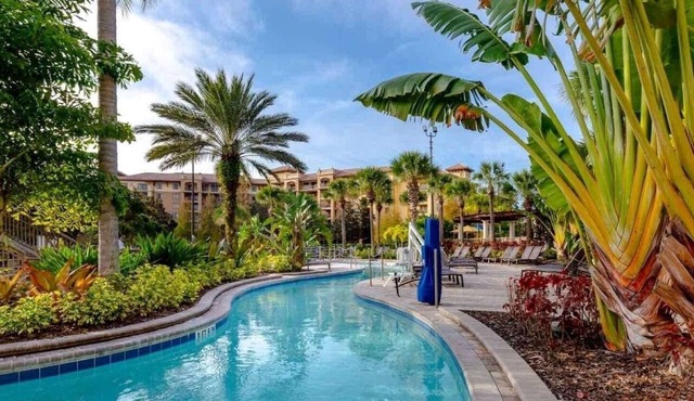 Orlando | Pool & Disney Access | Theme Park Getaway