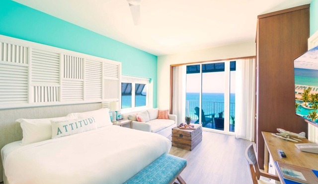 Perfect for a Beach Getaway - 2 Spacious Rooms w/Ocean Views and Outdoor Pool
