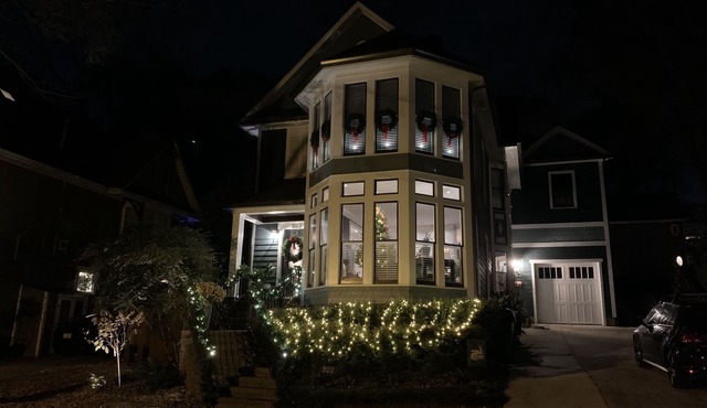 Prime Dilworth/South End Location in Quiet Neighborhood