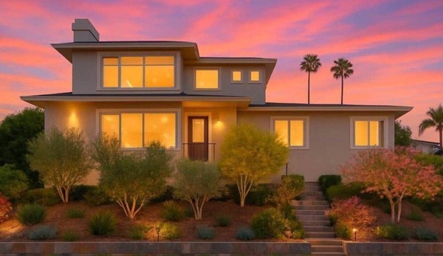 Private Coastal Retreat–King Suite