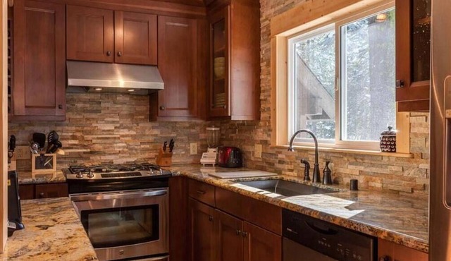 Quiet Updated Mountain Home Near Lakes, Trails, and Slopes