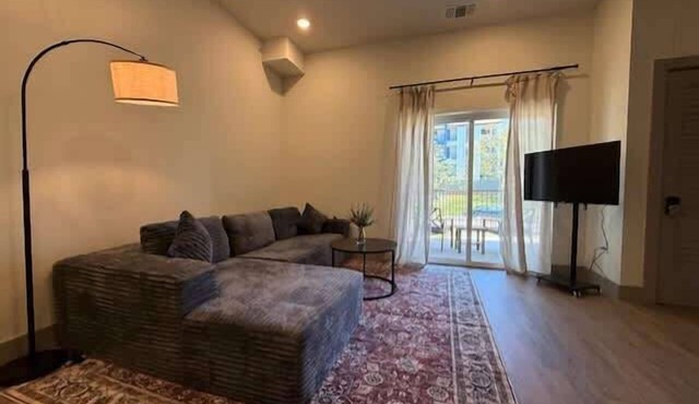 [R23] 2BD/2.5BA Condo. Brand New, Furnished & Work-Ready!