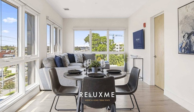 Reluxme | 2BR Condo Near NoDa - Walk to Light Rail