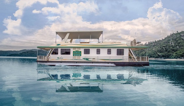 Shasta Marina Mirage I Houseboat