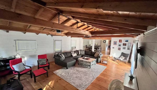 Spacious farm house in Chatham, NY