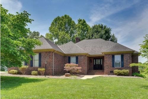 Spacious Home-Game Room - Private Pond - Sleeps 16