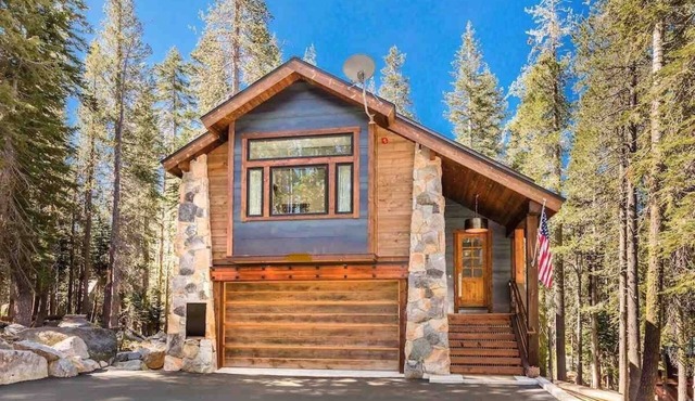Spacious Three-level Home near Sugarbowl