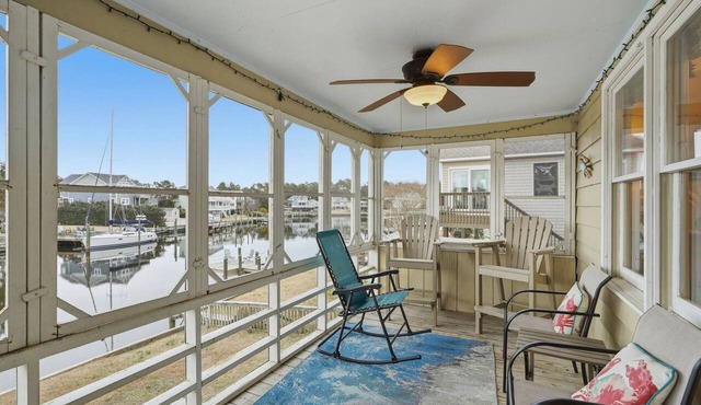 Starfish Hideaway - Waterfront Getaway