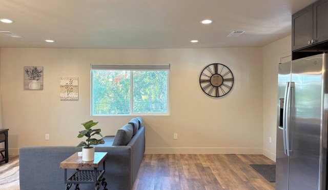 Stay Close to It All – Shasta Lake City Rental Near Lake & Downtown