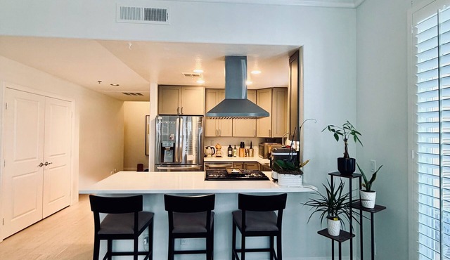 Stylish 1 bed in heart of San Diego- great walkable neighborhood, close to all