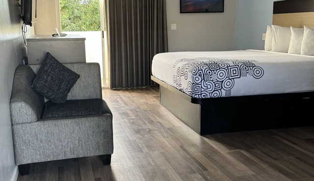 Surfside Inn Redondo Beach