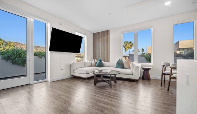 The Jade Hill' Luxurious Penthouse Two floors Hollywood Hills Pool, Gym, Jacuzzi
