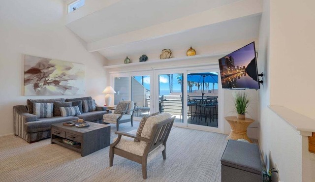Tranquil Coastal Living | Oceanview Seabluffe Beachfront Townhouse