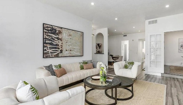 Two Bedroom Apartment with Modern Comforts