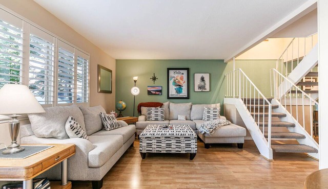 Walk to beach, HOA amenities - 3 Bears, Tahoe City,