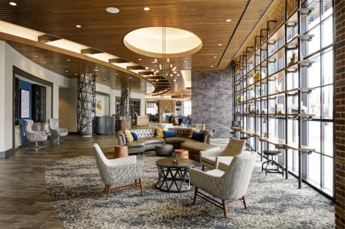 Archer Hotel 