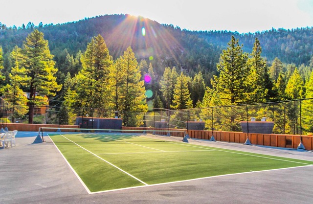 Tahoe Resort 