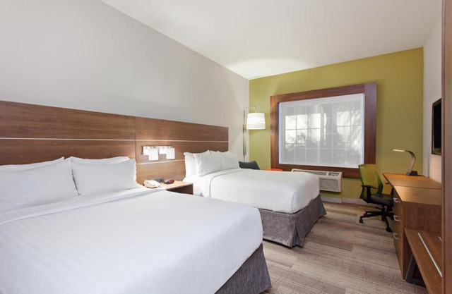 Corona Hotel 