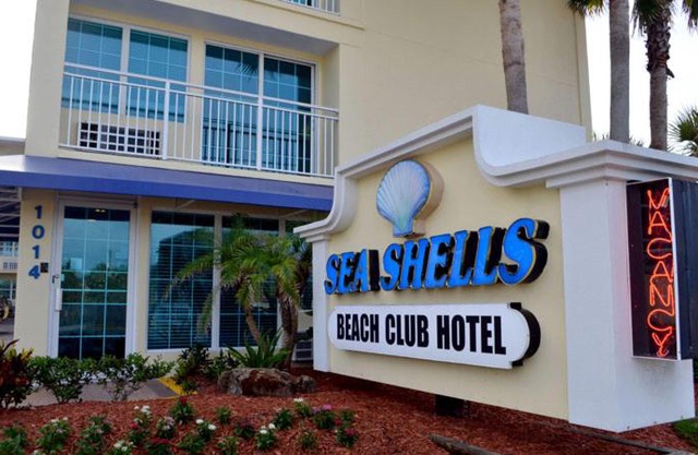 Sea Shells Beach Club #204 Apartment