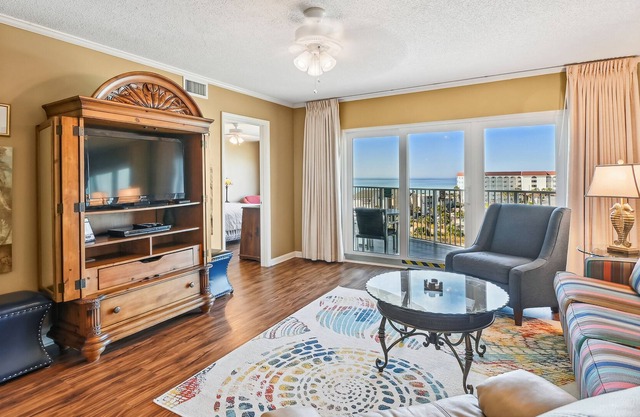 Seacrest 708 is a Gulf Front 2 BR on Okaloosa Island