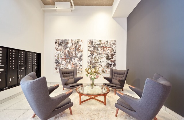 Sonder | The Continental | Ideal Studio + Balcony