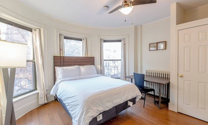 Fenway–Kenmore Apartment | Free Parking 2 Bed 1 Bath Steps from BU/Kenmore