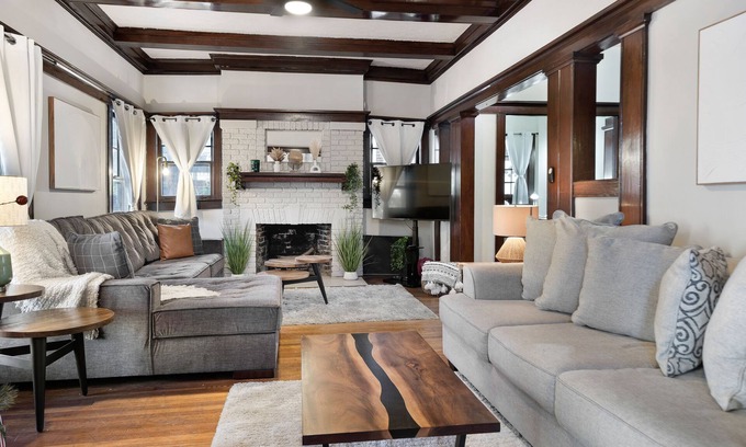 Birmingham House | Southern Tides Retreat