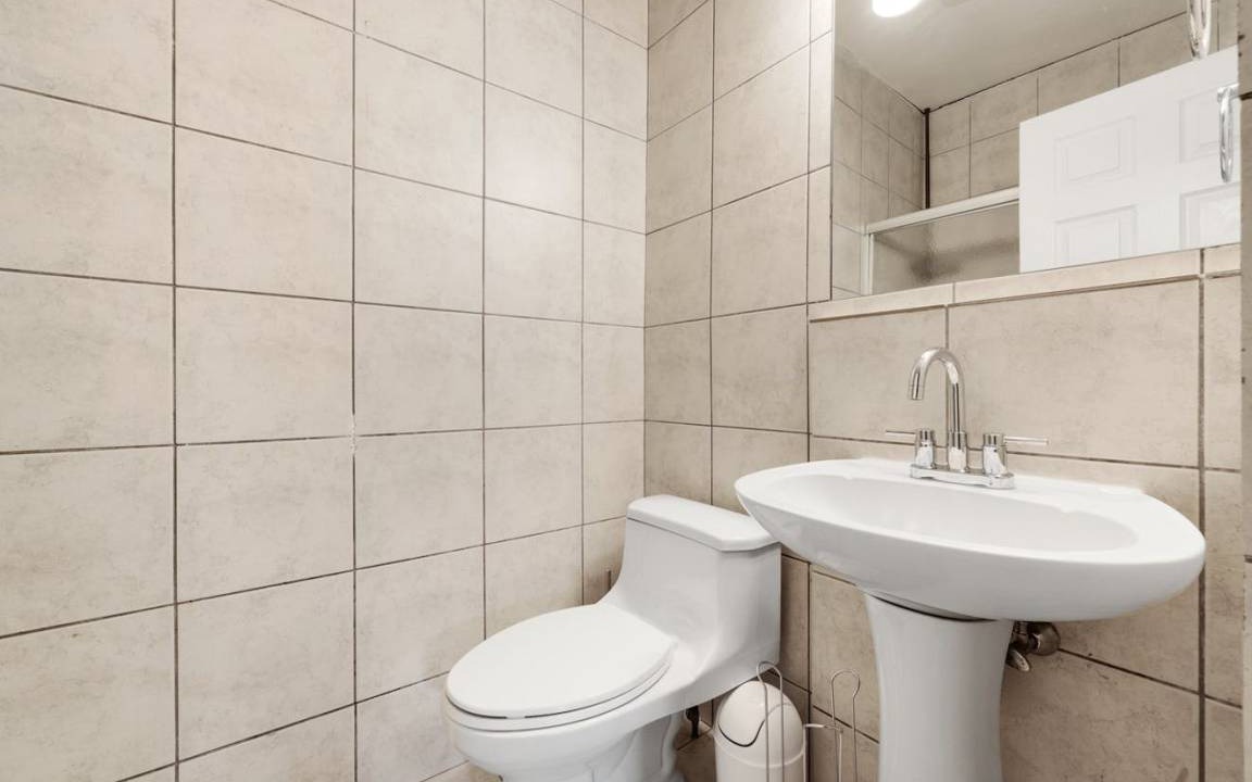 Photo of Bathroom in The Port