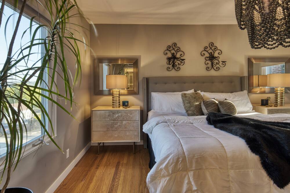 Photo of Bedroom in Eagle Rock