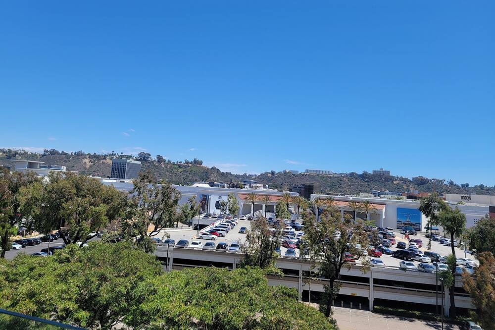 Photo of Others in Linda Vista