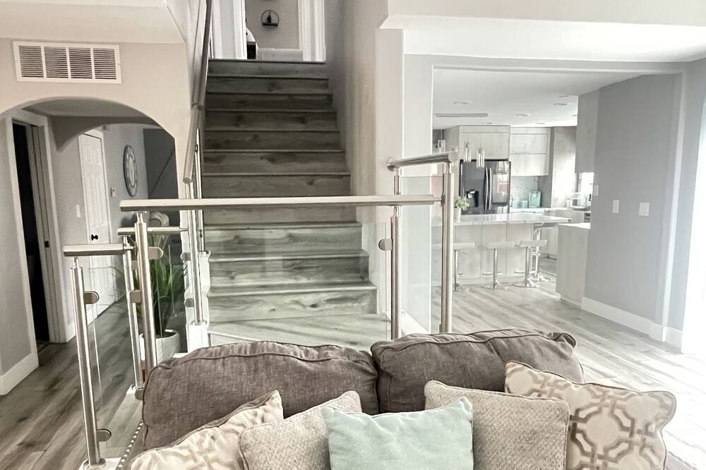 Photo of Livingroom in San Ysidro