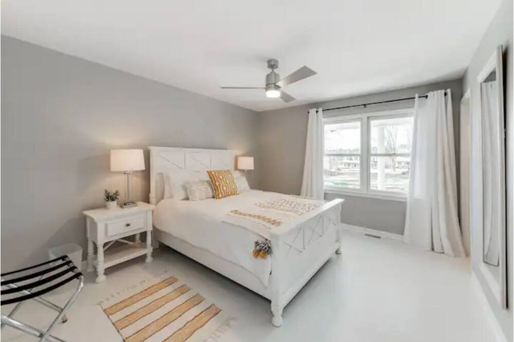 Photo of Bedroom in Albemarle