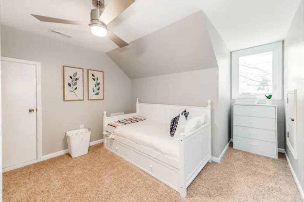 Photo of Bedroom in Albemarle