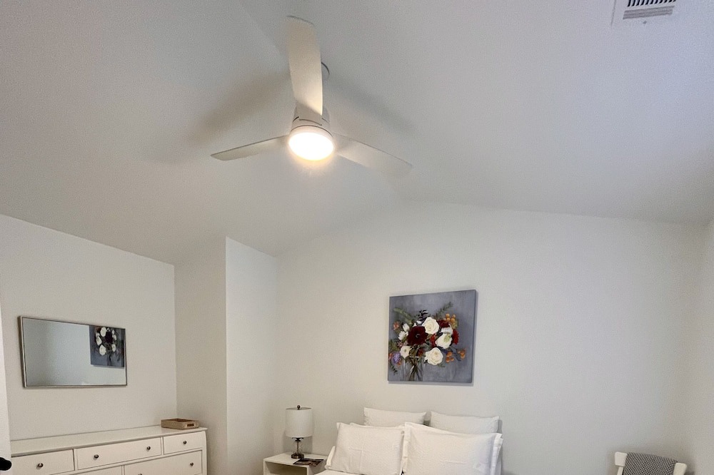 Photo of Bedroom in Piper Glen Estates