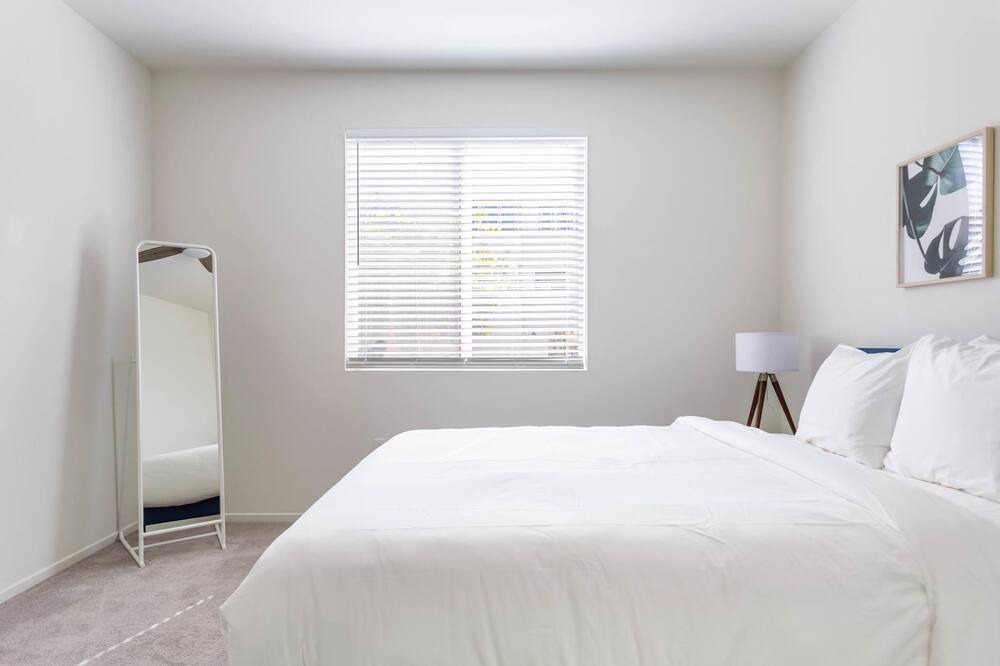 Photo of Bedroom in Ocean View Hills