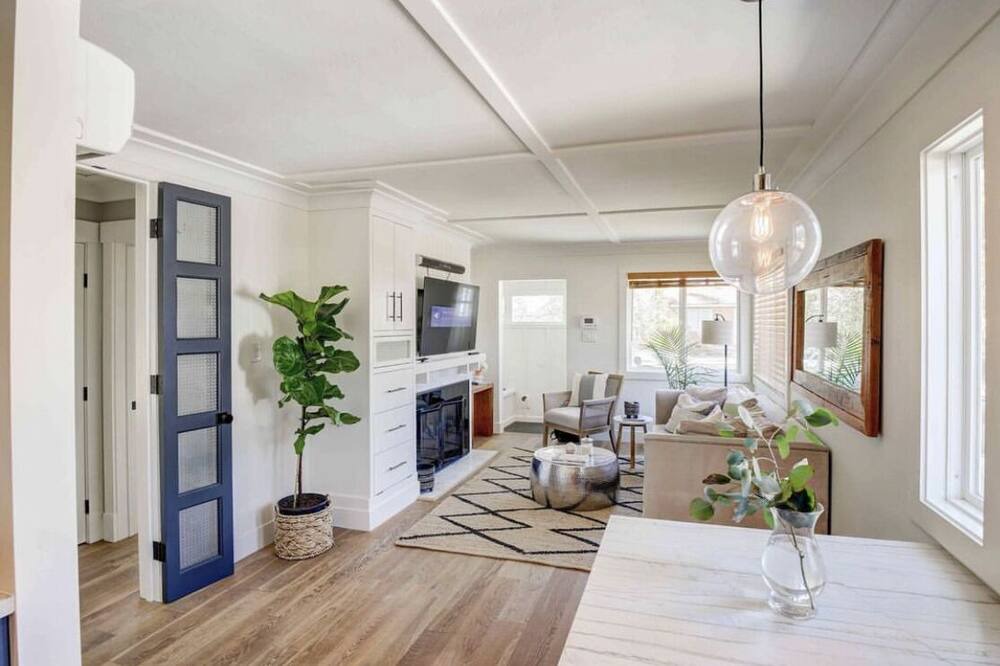Photo of Livingroom in Linda Vista