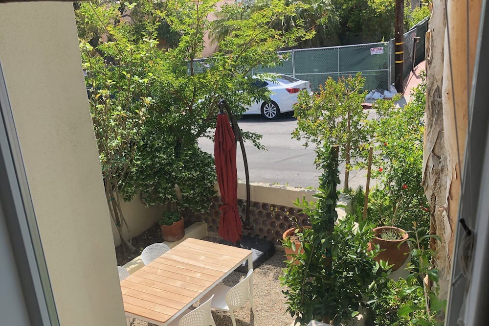 Photo of Patio Balcony in The Flats