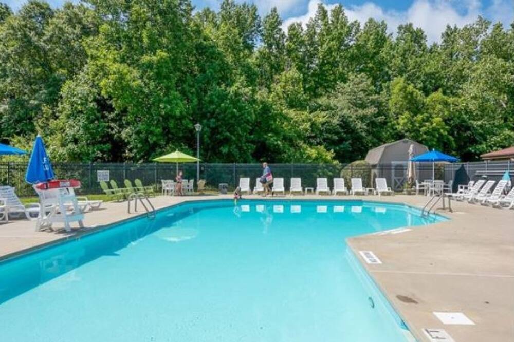 Photo of Outdoor in Pineville