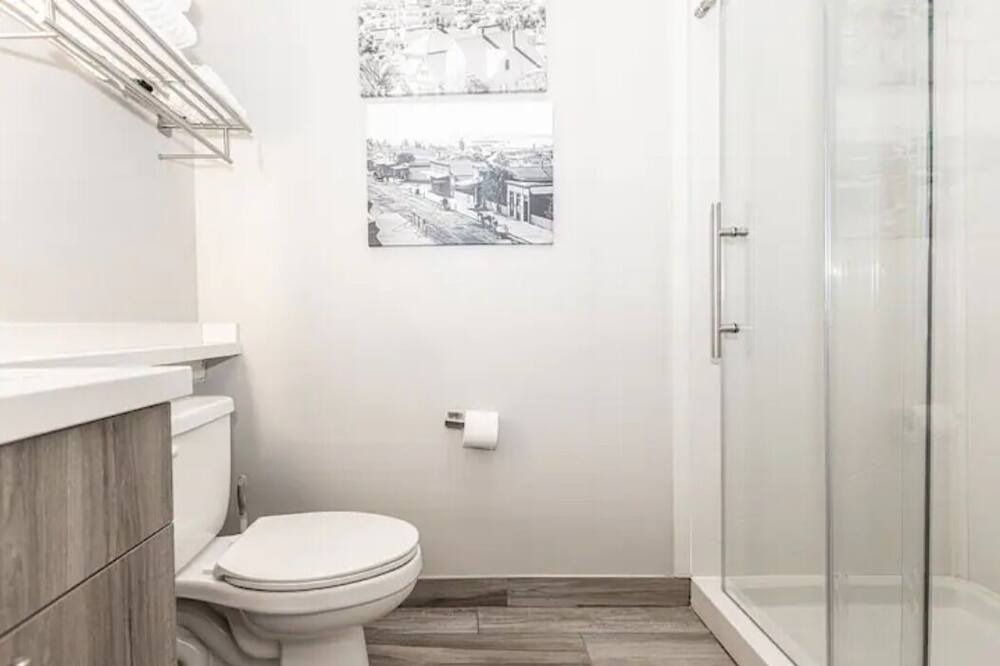 Photo of Bathroom in Old Town