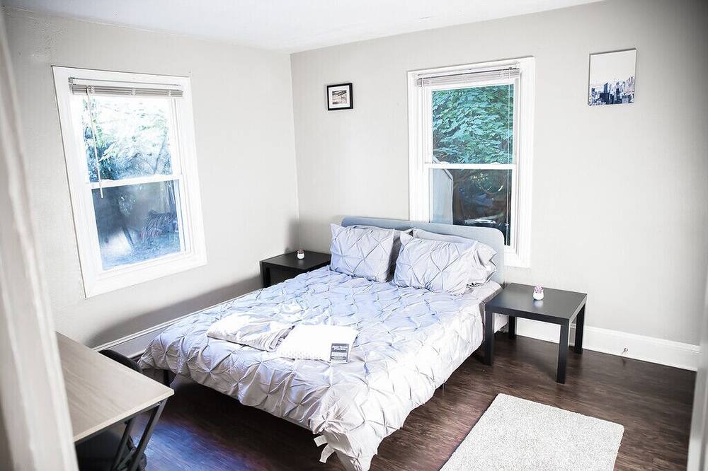 Photo of Bedroom in Enderly Park