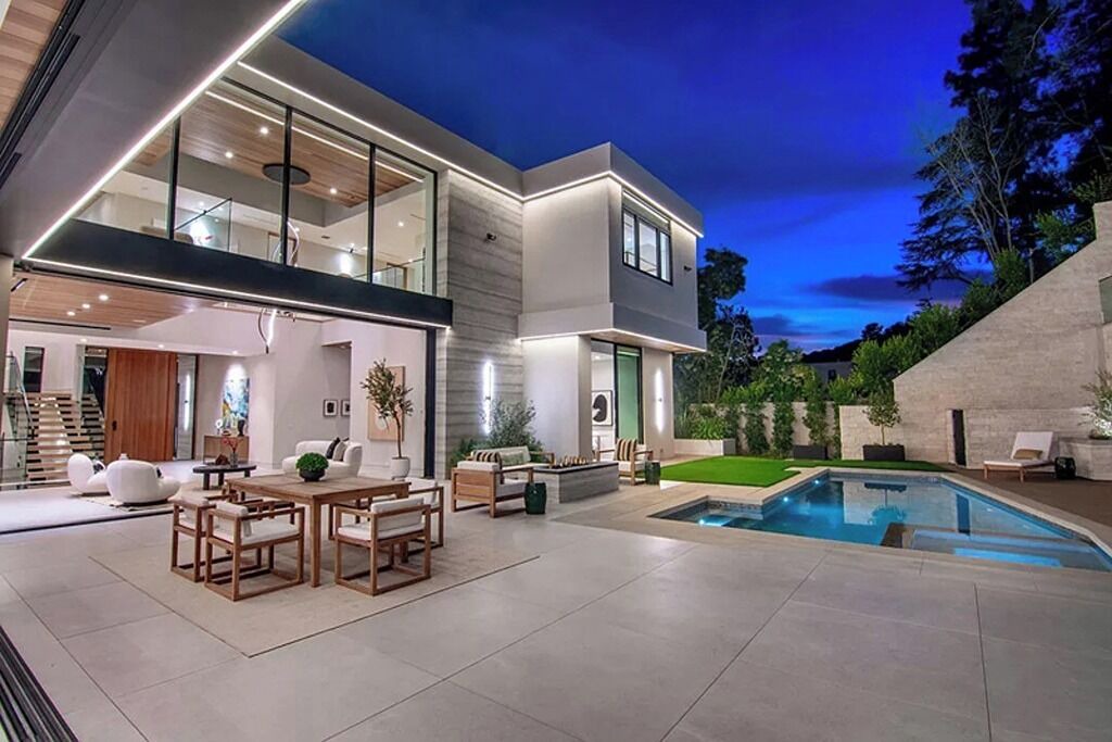 Photo of Outdoor in Beverly Glen