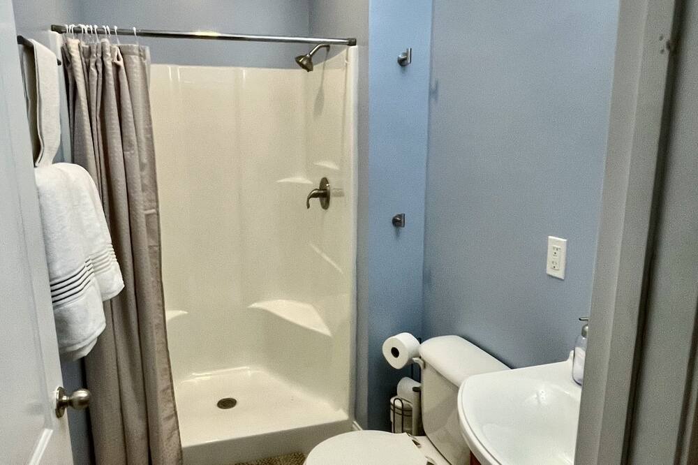 Photo of Bathroom in Kannapolis