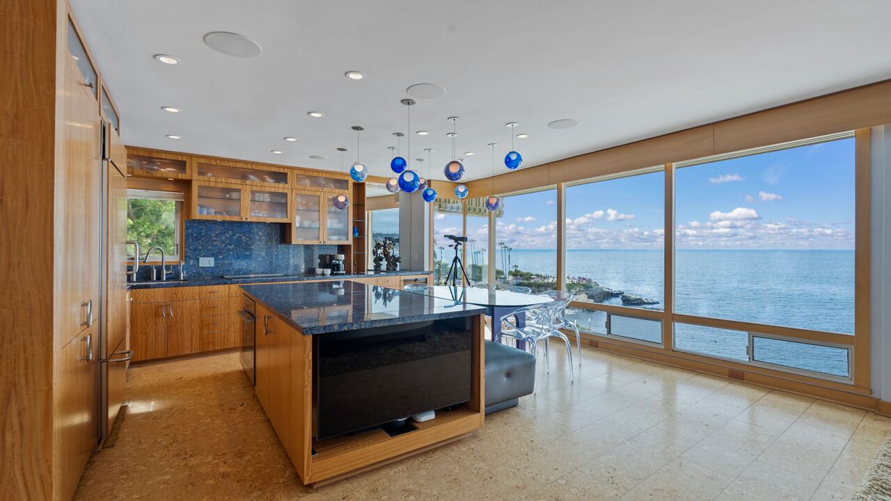 Photo of Livingroom in La Jolla
