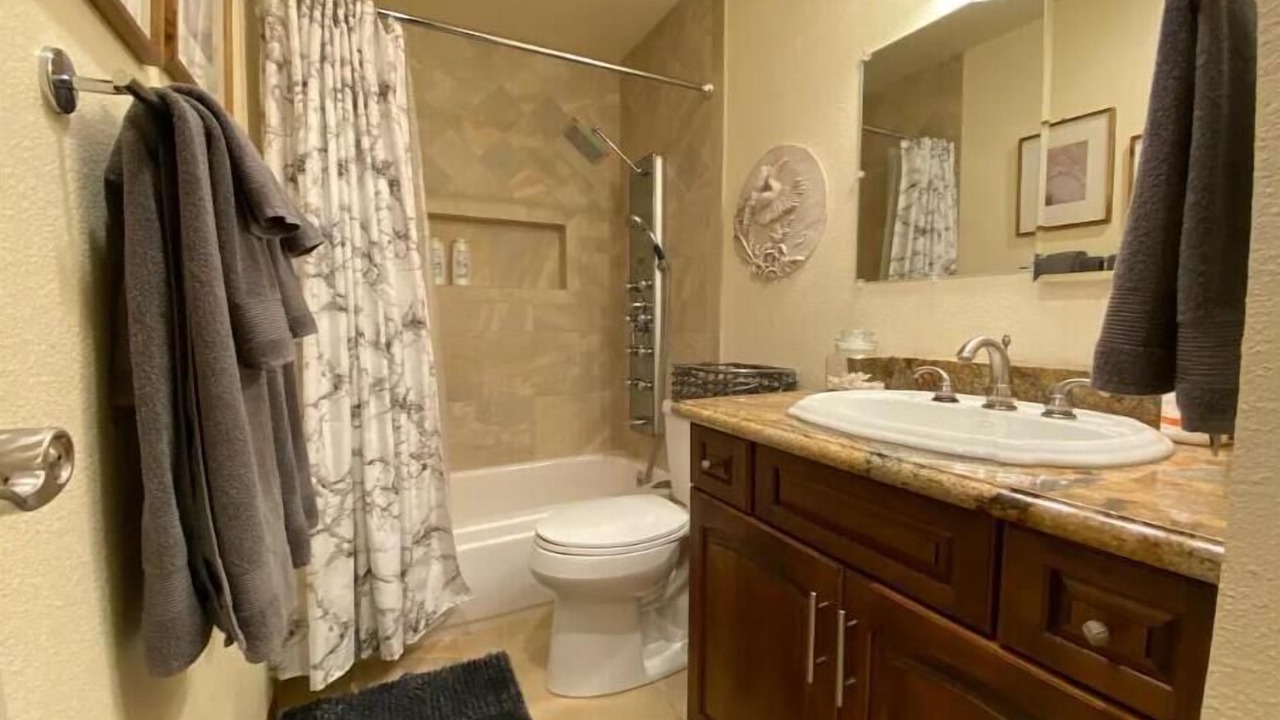 Photo of Bathroom in Bay Ho