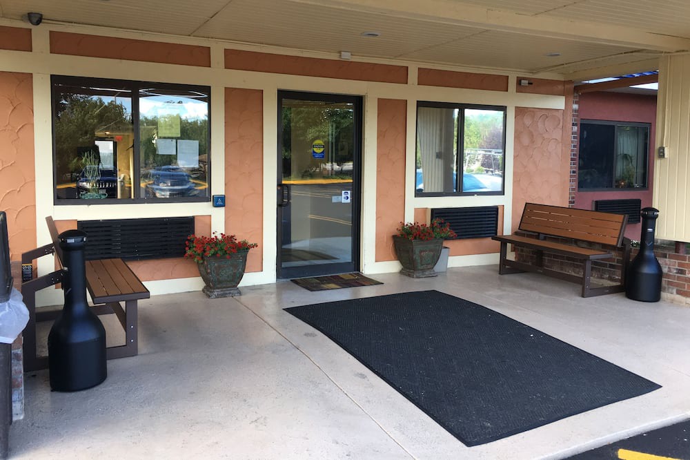 Photo of Patio Balcony in Leominster
