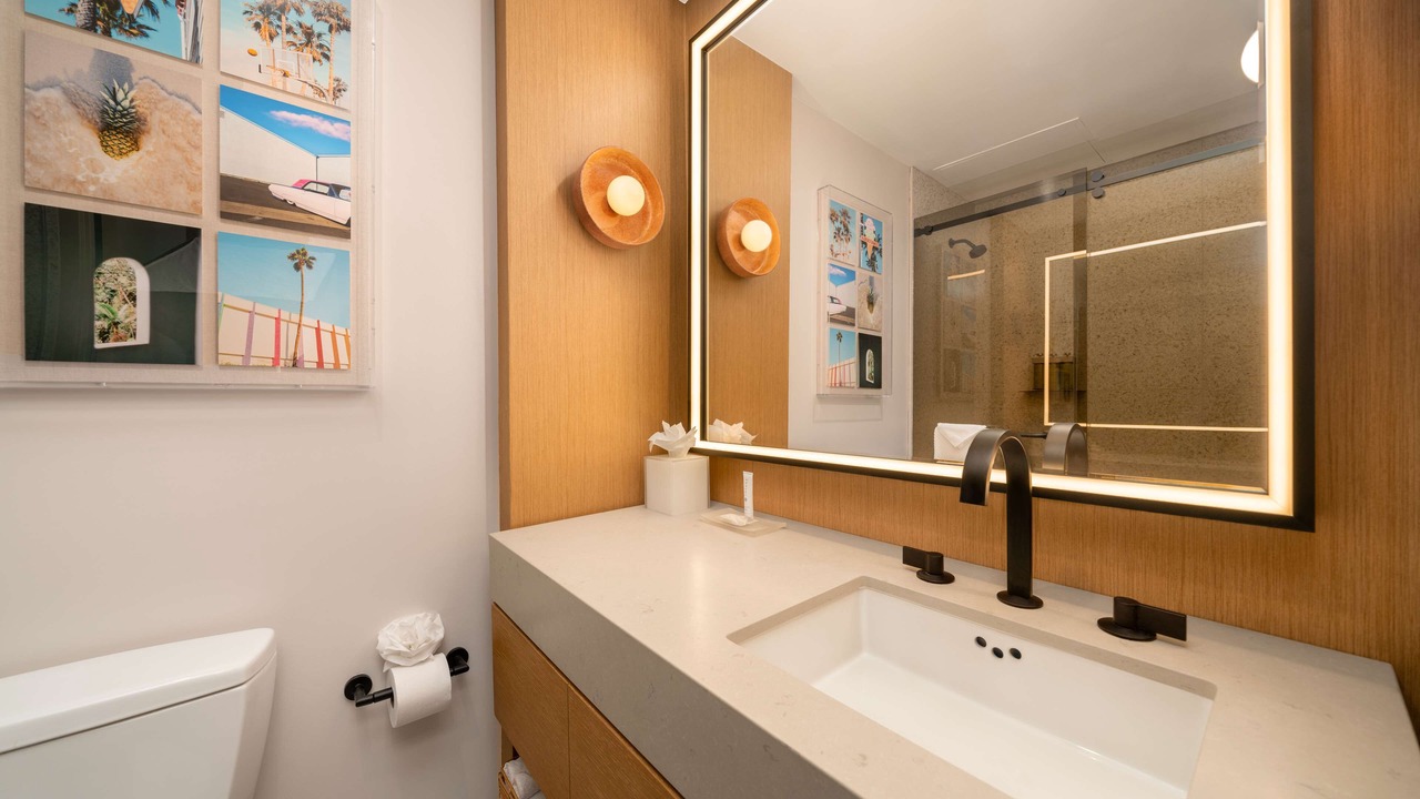 Photo of Bathroom in Pacific Terrace