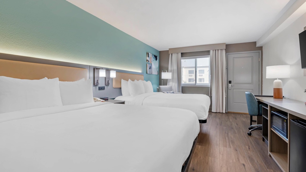 Photo of Bedroom in Midway District