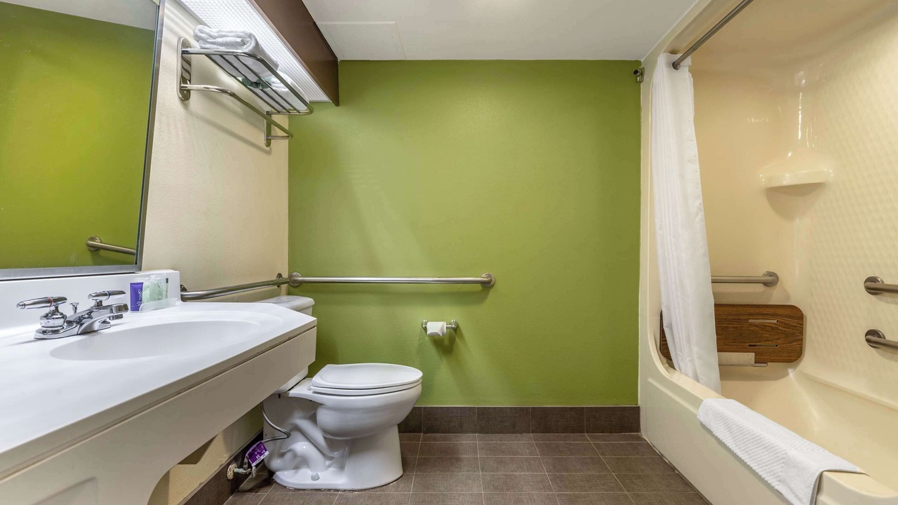 Photo of Bedroom in Matthews