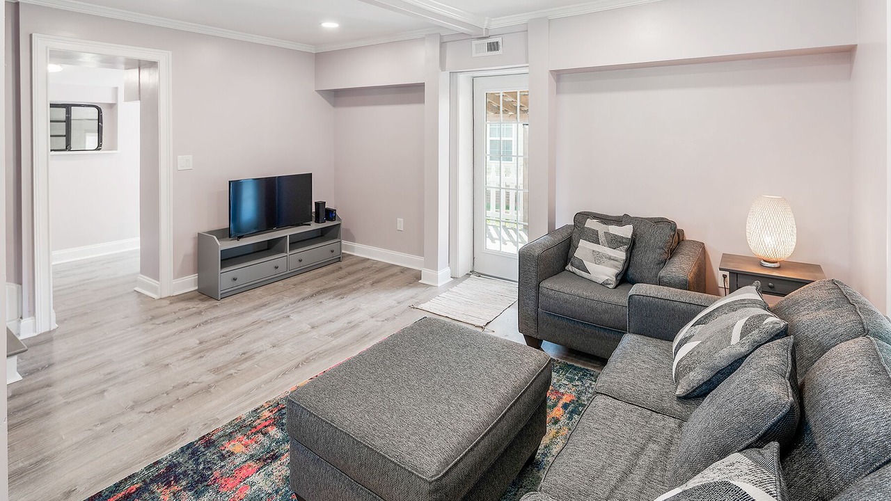 Photo of Livingroom in Belmont