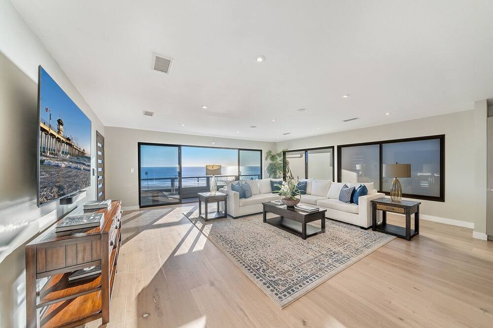 Photo of Livingroom in Playa Del Rey